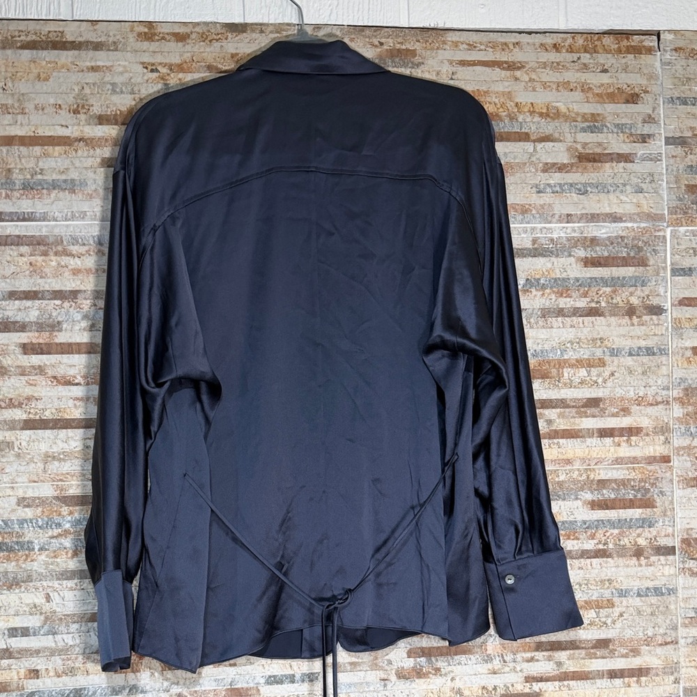 Vince Midnight Blue Women's Button Down Shirt 100% Silk - Picture 3 of 6